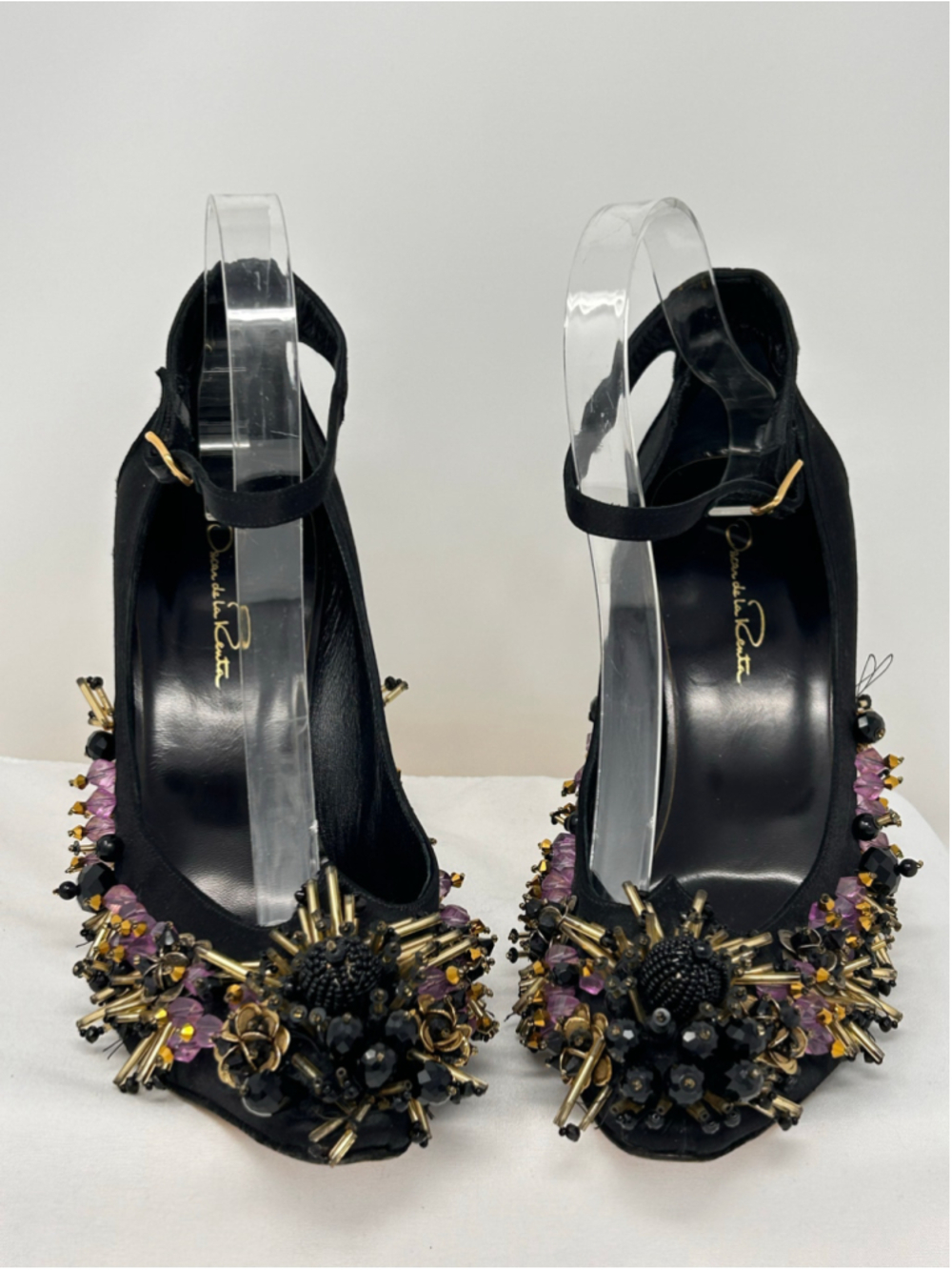 Oscar de la Renta 39.5 Black Satin Embellished Stiletto Pumps Beaded Gold - Picture 4 of 13